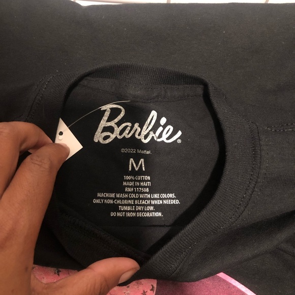 Barbie squad shirt sleeve T-shirt women’s size medium new with tags - Picture 3 of 3
